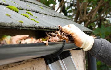 gutter cleaning Mullion Cove, Cornwall